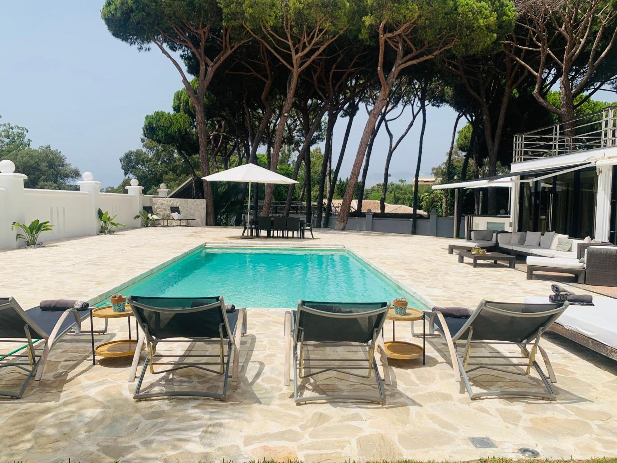 Villa Gaulthier Marbella Bagian luar foto